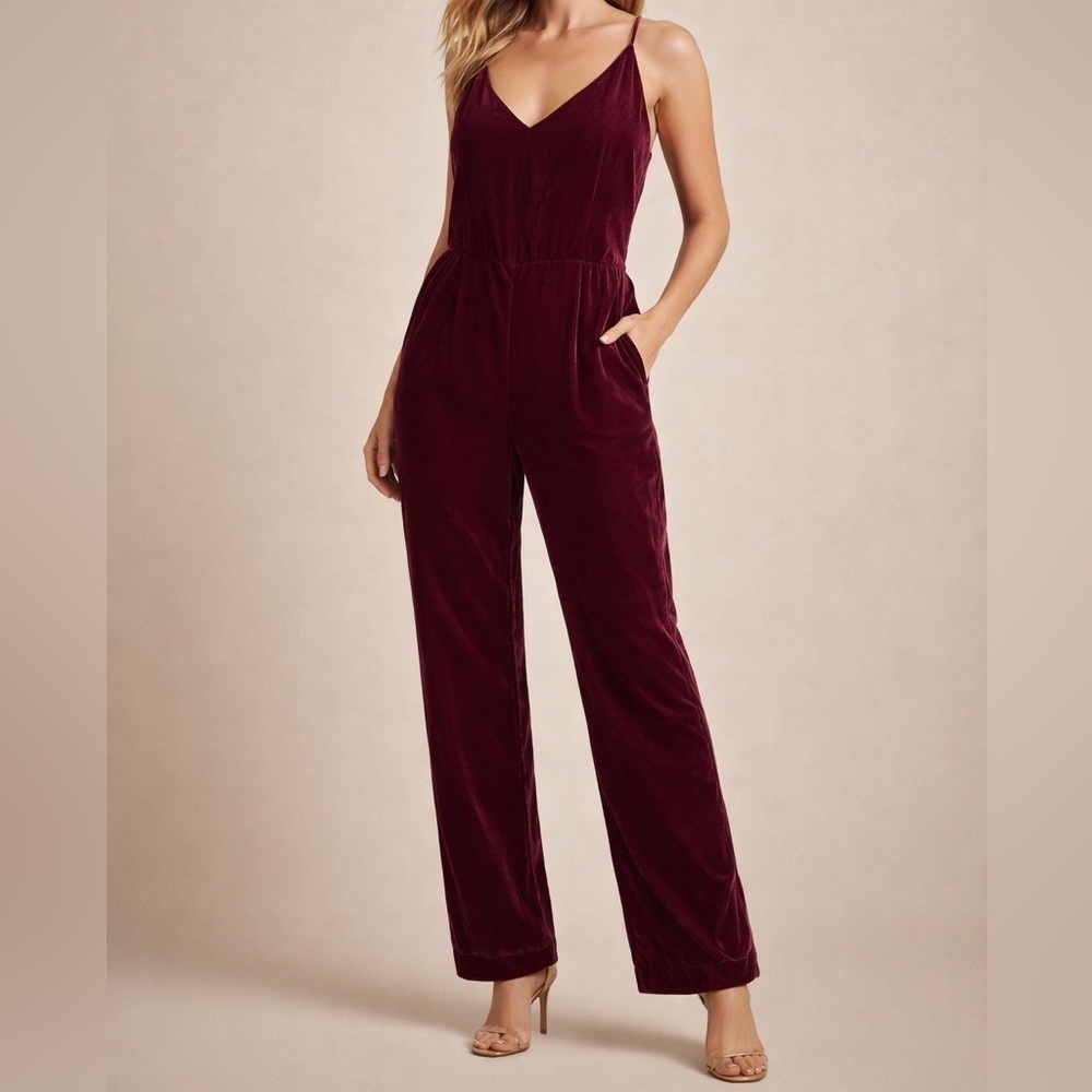 Banana Republic Burgundy Velvet Jumpsuit 12 NWT V-Neck Strappy Pockets Cocktail
